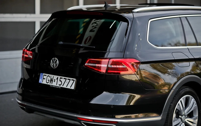 Volkswagen Passat cena 79900 przebieg: 221700, rok produkcji 2016 z Kłodawa małe 781